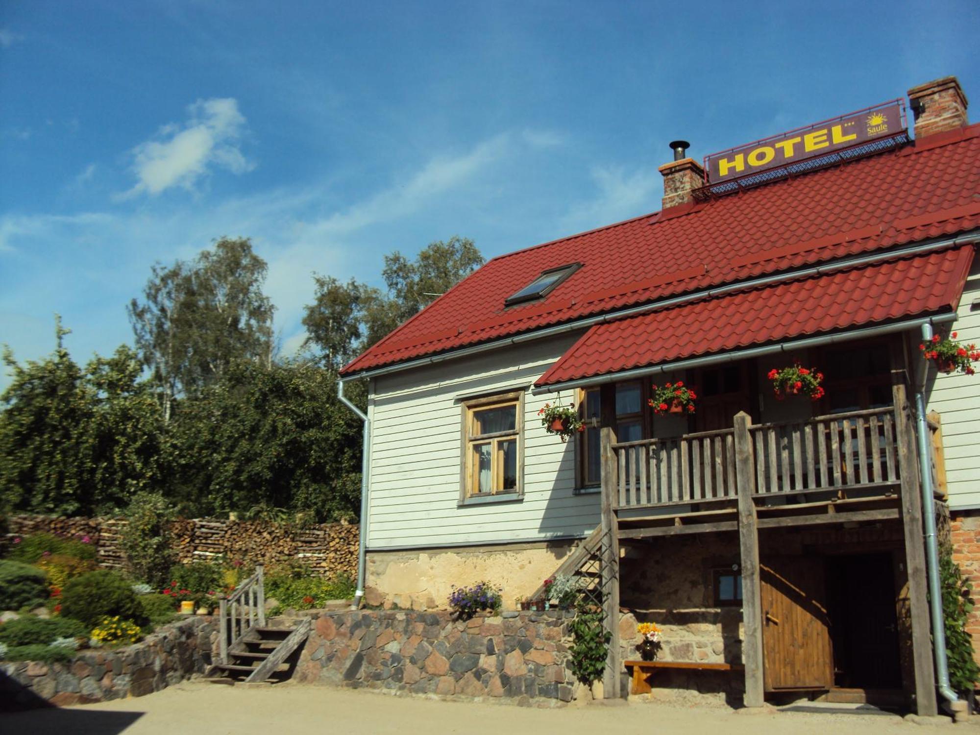 Hotel Saule Talsi Esterno foto