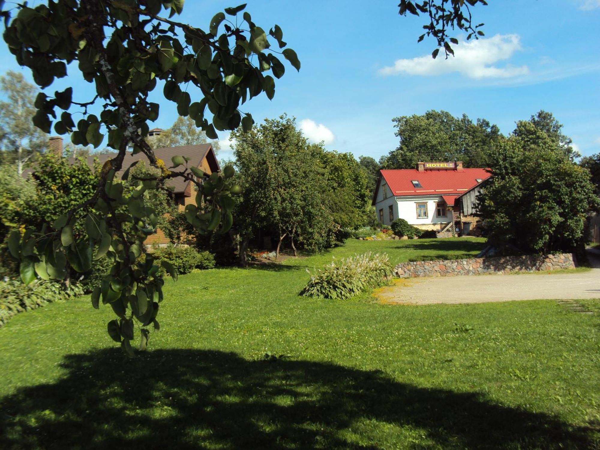 Hotel Saule Talsi Esterno foto